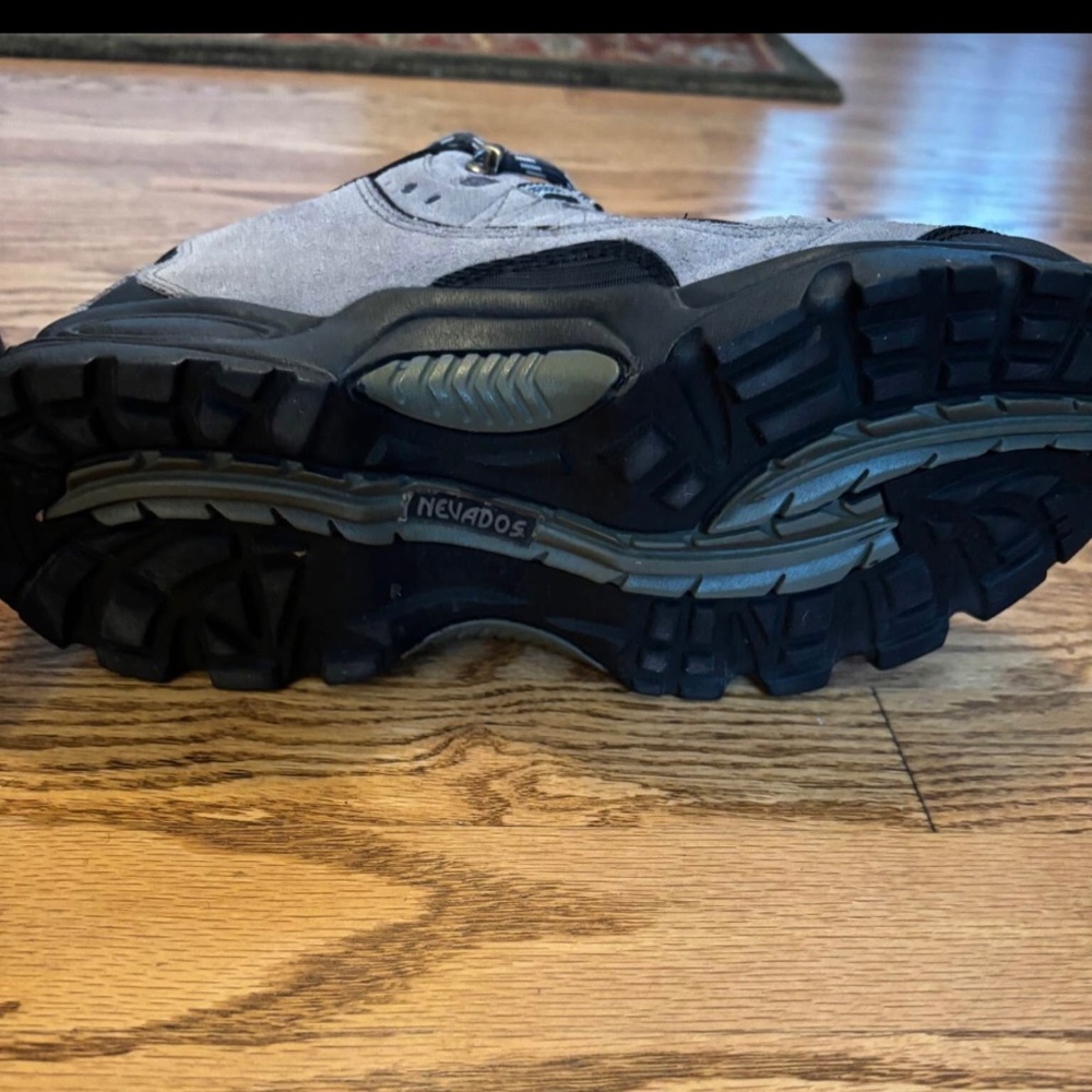Nevados Hiking Boots For Men’s EXCELLENT Condition Size 10 - Picture 5 of 5